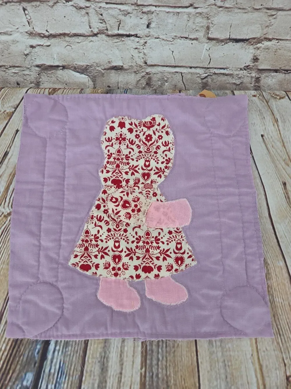 Vintage Cutter Quilt Piece 12” x 12” Sunbonnet Sue & Overall Sam Paisley R Dress